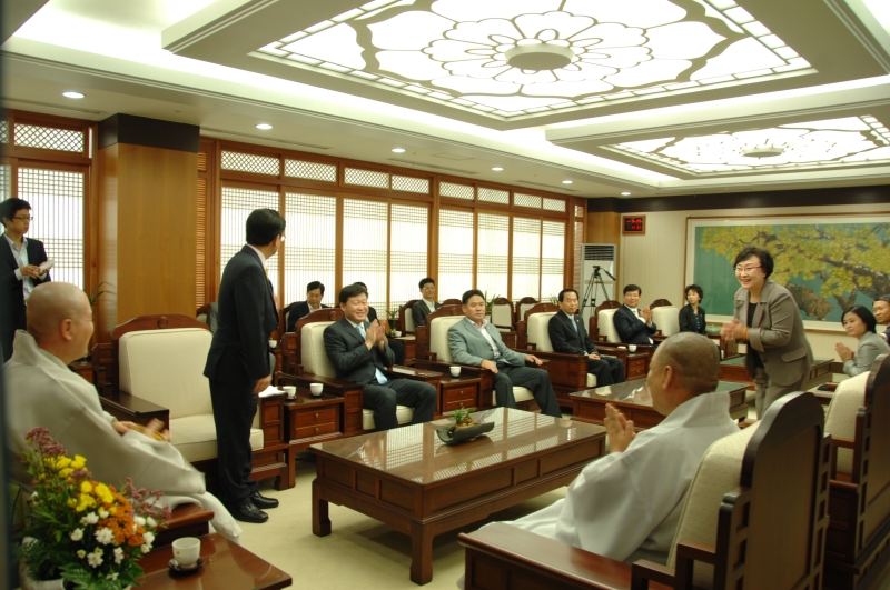 2010.09.27_경기도 의회불자회 예방 (7)